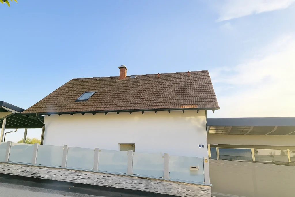 Dachreinigung Wohnhaus Haus Einfamilienhaus
